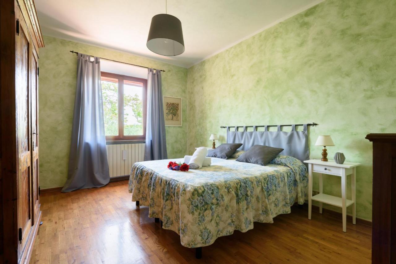 Villa Il Campo Degli Ulivi Ponte A Bozzone Bagian luar foto