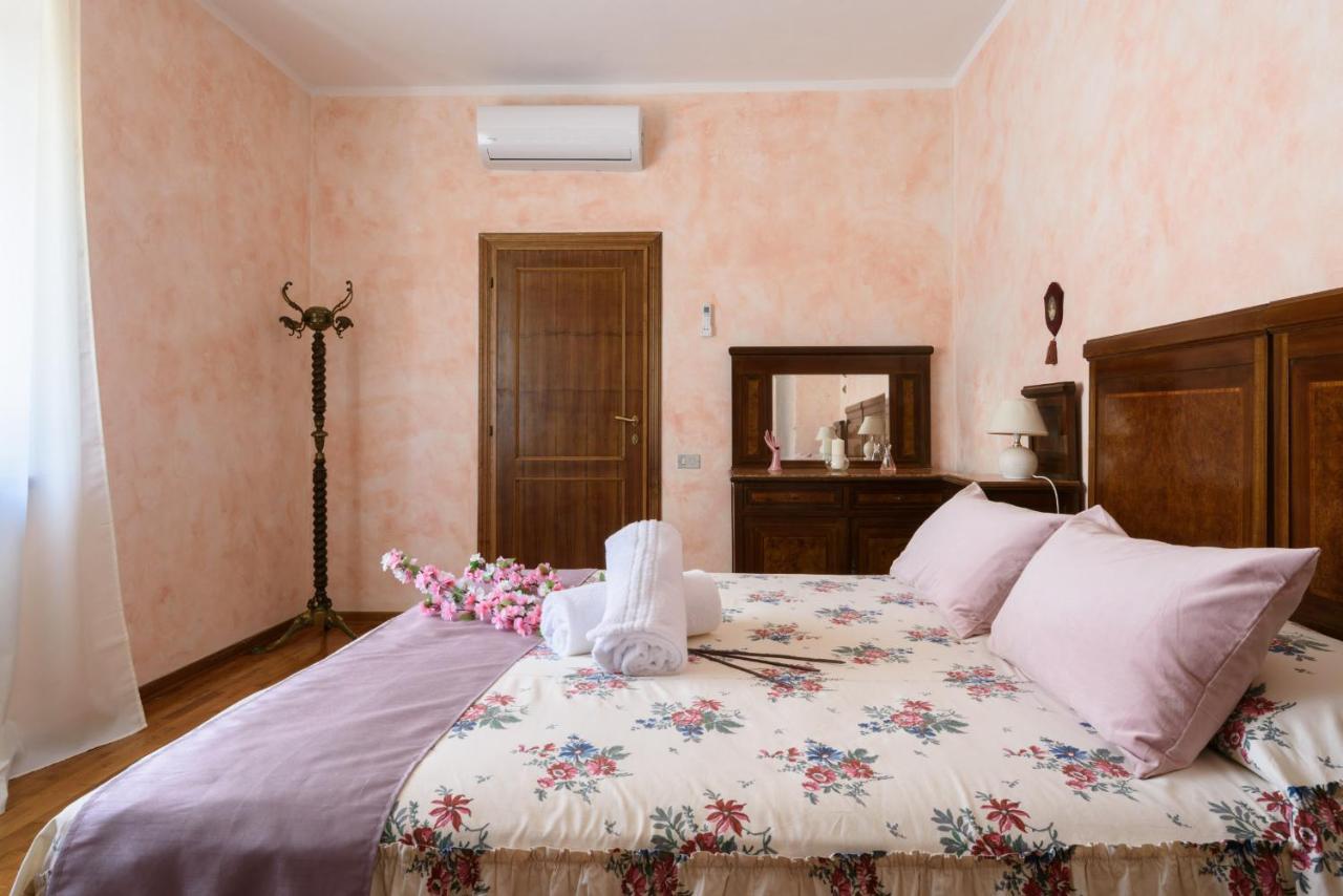 Villa Il Campo Degli Ulivi Ponte A Bozzone Bagian luar foto