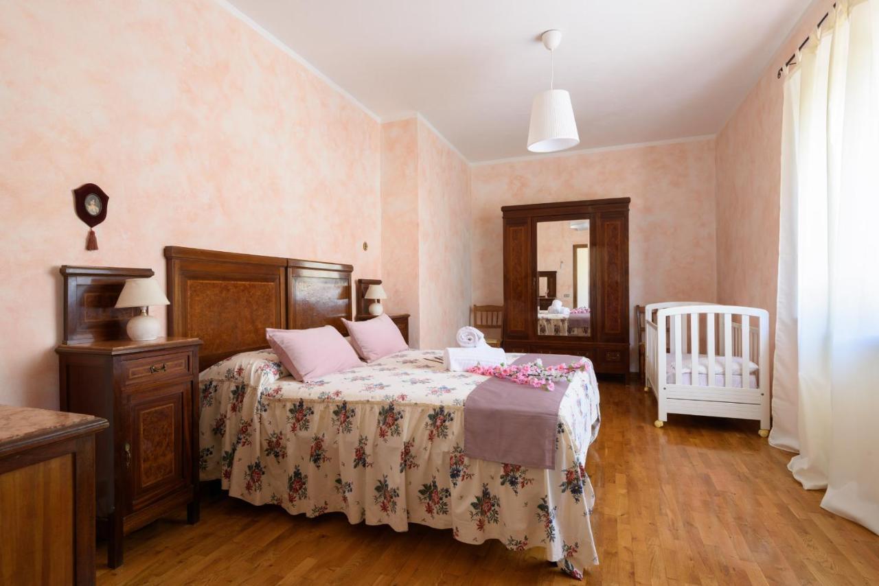 Villa Il Campo Degli Ulivi Ponte A Bozzone Bagian luar foto